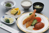 海老フライとミニハンバーグ